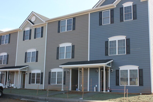 property at 1444 Katie Grv Wy