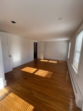13 Middle St, Unit 2 in Marlborough, MA - Foto de edificio - Building Photo