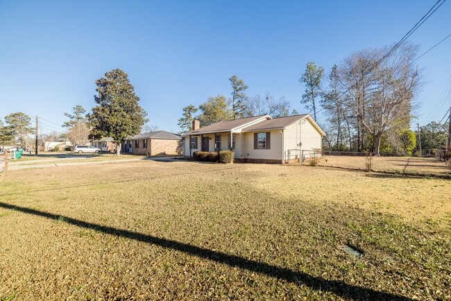 125 Magnolia Dr in Grovetown, GA - Building Photo - Building Photo