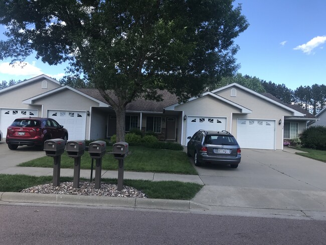 property at 1138 Grandview Ave