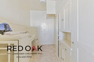 400 S Kenmore Ave in Los Angeles, CA - Building Photo - Building Photo