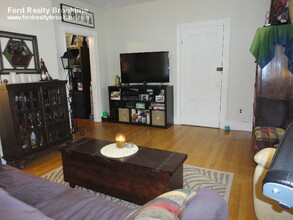 23 Roberts St, Unit 2 in Brookline, MA - Building Photo - Building Photo