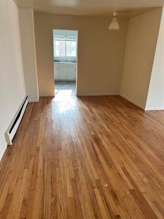 29206 Longview Ave in Warren, MI - Building Photo - Building Photo