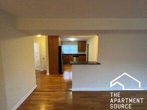 8031 N Kenton Ave in Lincolnwood, IL - Building Photo - Building Photo