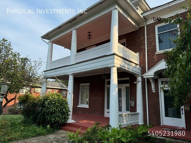 property at 376 Allison Ave SW
