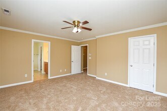 2184 Belle Vernon Ave in Charlotte, NC - Building Photo - Building Photo
