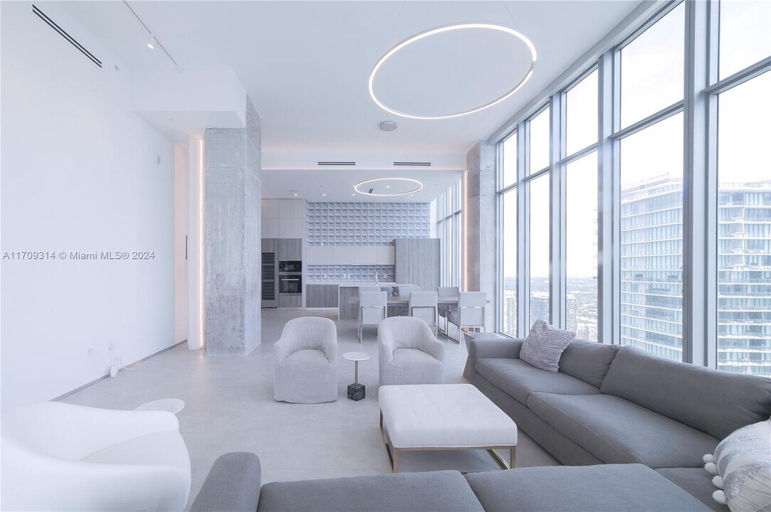 2900 NE 7th Ave, Unit # 5001 in Miami, FL - Building Photo