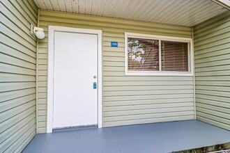 3453 NW 44th St, Unit 105 in Lauderdale Lakes, FL - Foto de edificio - Building Photo