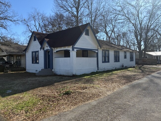 201 Elmwood Ave in Gadsden, AL - Building Photo - Building Photo