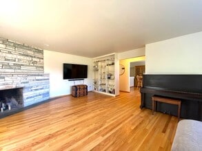 796 Broadway in Ulster Park, NY - Building Photo - Building Photo