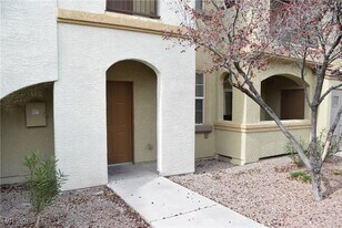 50 Aura de Blanco St in Henderson, NV - Building Photo