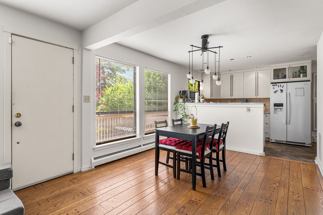 3 Clemens Ct in Rocky Hill, CT - Building Photo