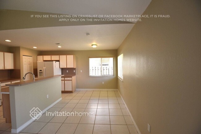 16887 Crestview Ln in Weston, FL - Building Photo - Building Photo