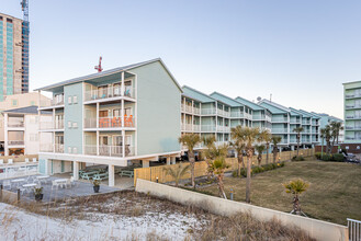 Romar Beach Condominiums in Orange Beach, AL - Foto de edificio - Building Photo