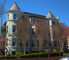 Maison à Dupont Apartments