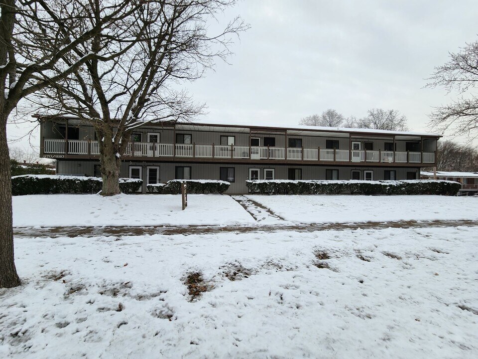 680 Hancock Ave-Unit -680 G in Akron, OH - Building Photo