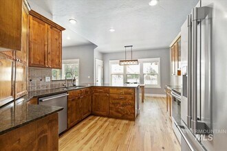 12231 W Caribee Inlet Dr in Star, ID - Building Photo - Building Photo