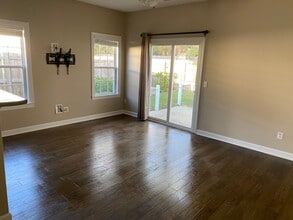 1014 Lake Norman Ln in Leland, NC - Building Photo - Building Photo