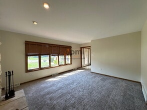 334 Little John Dr in Schererville, IN - Building Photo - Building Photo