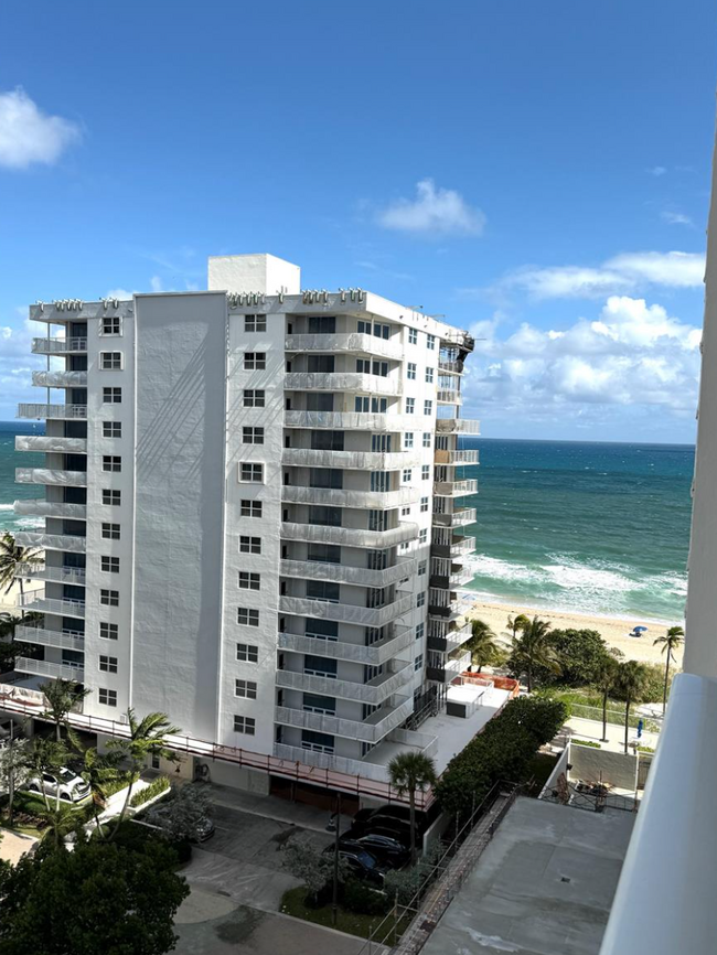 1000 S Ocean Blvd, Unit 11 k in Pompano Beach, FL - Foto de edificio - Building Photo