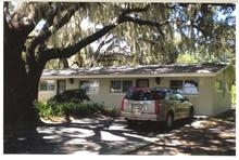 220 Lee Rd in Eustis, FL - Building Photo