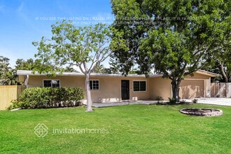 1304 62nd St NW in Bradenton, FL - Building Photo - Building Photo