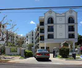 Fountains at Makiki in Honolulu, HI - Building Photo - Building Photo