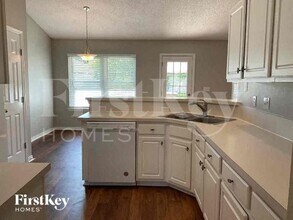 1242 Summit Oaks Dr E in Jacksonville, FL - Building Photo - Building Photo