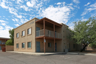 4038-4046 E Fairmount St in Tucson, AZ - Building Photo - Building Photo