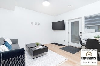 9702-9157 157 St NW in Edmonton, AB - Building Photo - Building Photo