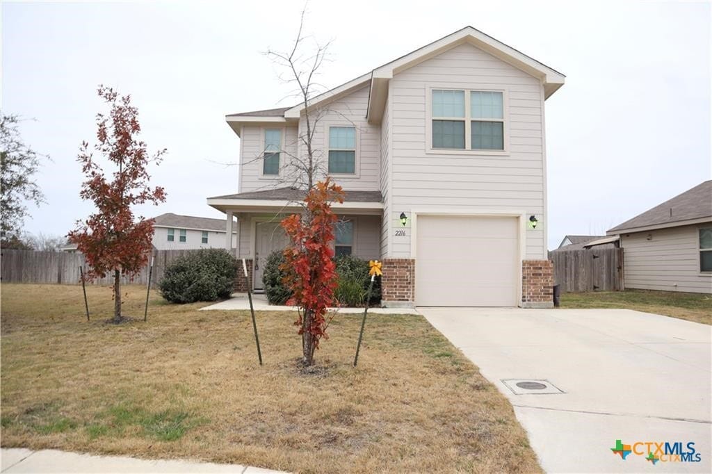 2216 Mayfield Ln in Seguin, TX - Building Photo