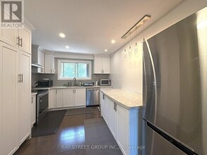 238 The West Mall in Toronto, ON - Building Photo - Building Photo