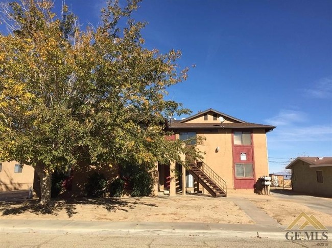 7601 Walpole Ave in California City, CA - Building Photo - Building Photo