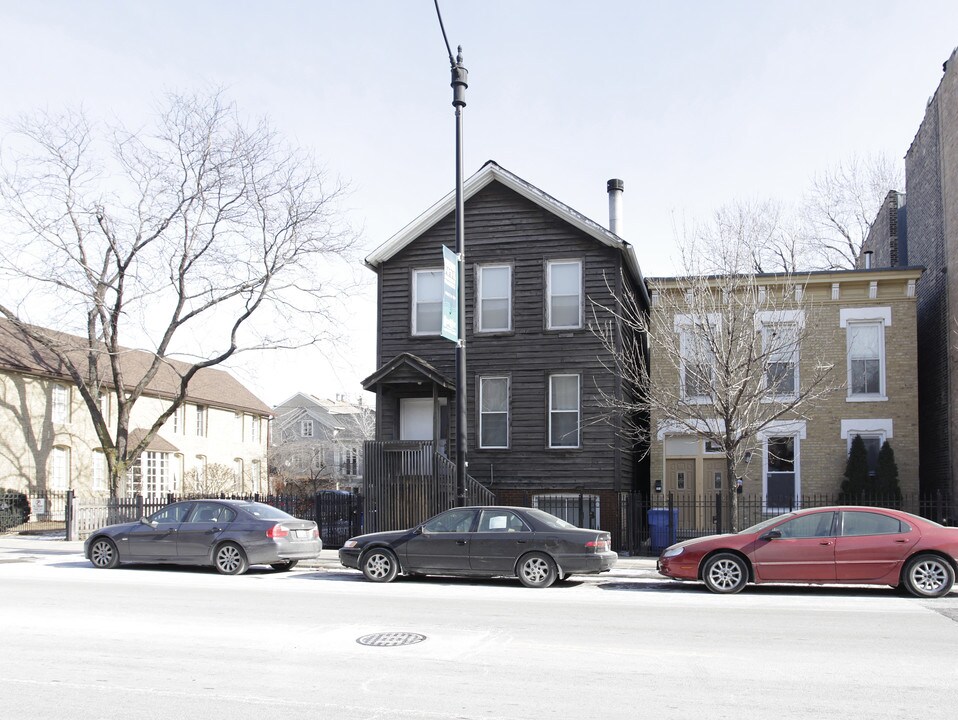 1913 N Halsted St in Chicago, IL - Building Photo