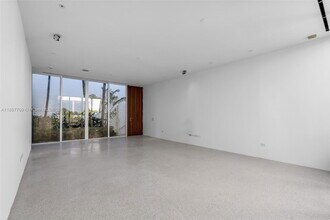 1665 Alton Rd in Miami Beach, FL - Building Photo - Building Photo