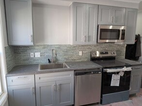 13 Center St in Woburn, MA - Building Photo - Building Photo