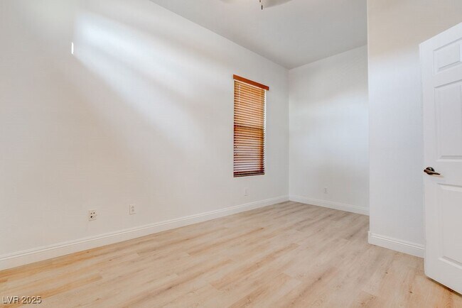 3721 Alcantara Ln in North Las Vegas, NV - Building Photo - Building Photo