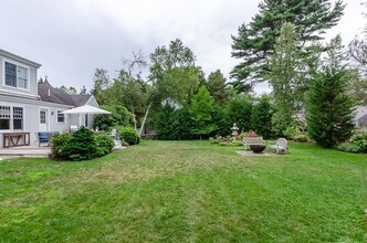 29 Pine Island Rd in Mattapoisett, MA - Building Photo - Building Photo