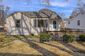 3934 Monroe St in Omaha, NE - Building Photo - Building Photo