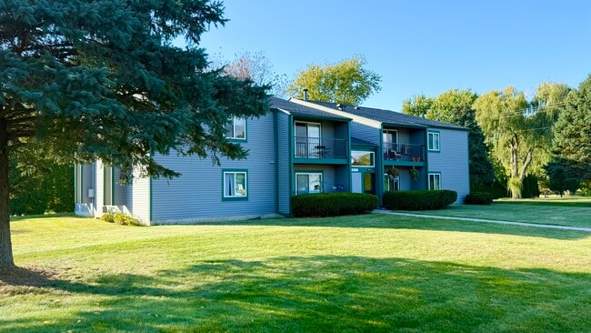 Elkhorn Village in Elkhorn, WI - Building Photo - Building Photo