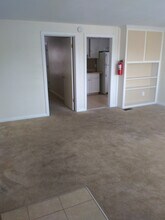 318 16th St, Unit 1 in Virginia Beach, VA - Building Photo - Building Photo