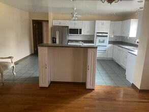 16146 Cambridge Dr in Markham, IL - Building Photo - Building Photo