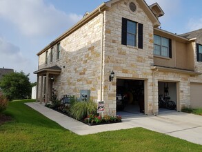 700 Mandarin Flyway in Cedar Park, TX - Building Photo - Building Photo