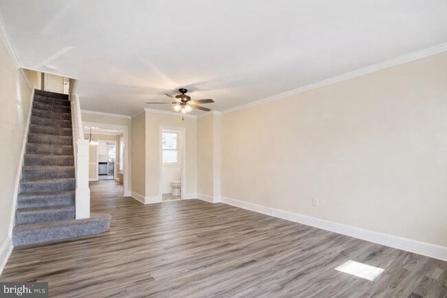 property at 1909 W 8th St