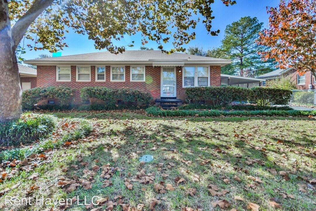 4121 Chesterfield Dr in Columbia, SC - Building Photo