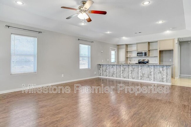 1231 W Chestnut St in Denison, TX - Building Photo - Building Photo