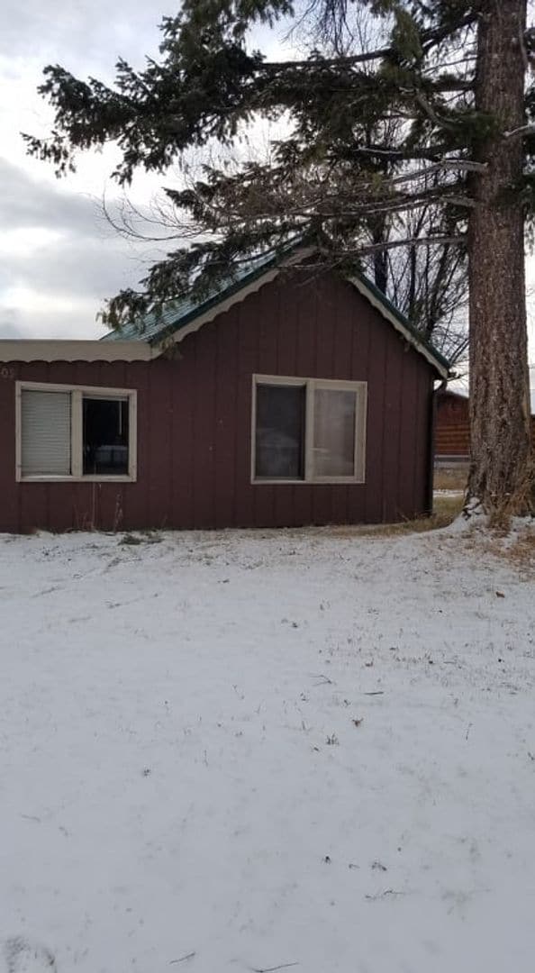 property at 305 9th Ave W