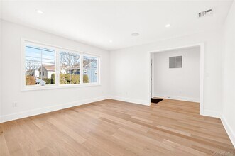 306 Hunter St in Mamaroneck, NY - Building Photo - Building Photo