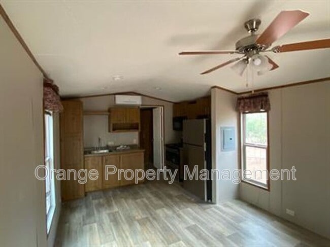 930 Cedar Village Ln in Seneca, SC - Building Photo - Building Photo