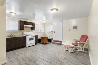 1809 38th Ave in Oakland, CA - Building Photo - Building Photo